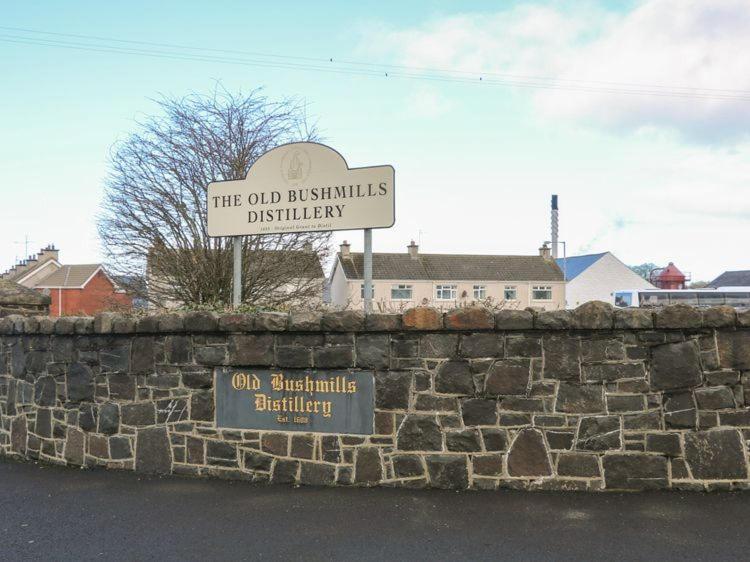 Ferienwohnung Shell Hill Mews Coleraine Exterior foto